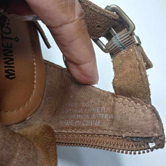 Minnetonka Monaco Brown Leather Wedge Sandal with Fringe - Picture 8 of 10